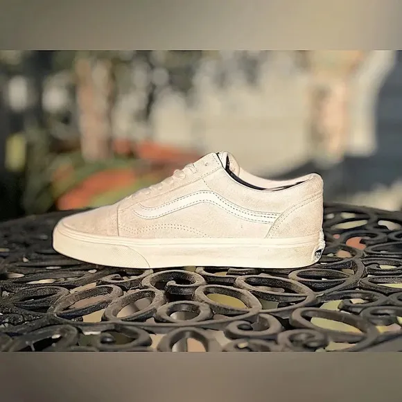 Vans — Pig Suede Old Skool Shoes
