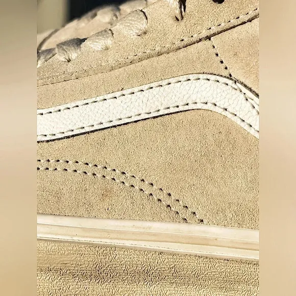 Vans — Pig Suede Old Skool Shoes