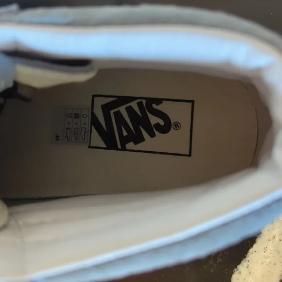 Vans Sk8-Hi Pig Suede Blue White Unisex Sneakers M 6.5 W 8 Like New MSRP $84.95