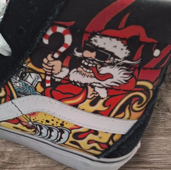 Vans Sk8-Hi Santa Flame Black Sneakers Youth/Mens Size 3.5 Womens Size 5