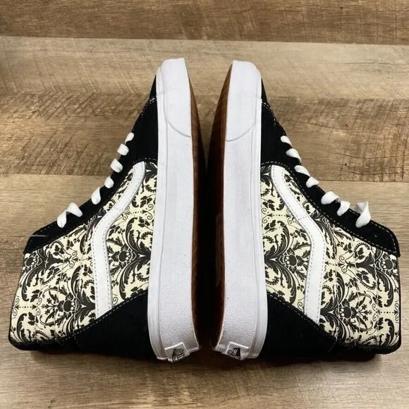 VANS Sk8-Hi Skull Tapestry Black Bone Suede Canvas Skate Shoes Womens Sz 9.5 NEW