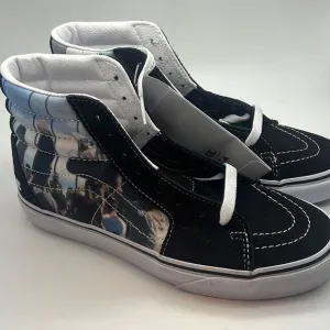 Vans SK8-Hi “the museum or art” NWT- men-6 women 7.5