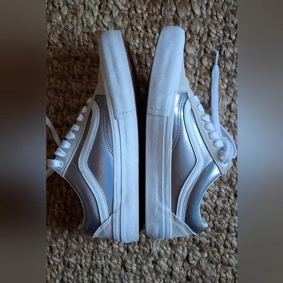 Vans Skate Old Skool Iridescent Silver &amp; True White Skate Shoes sz 7