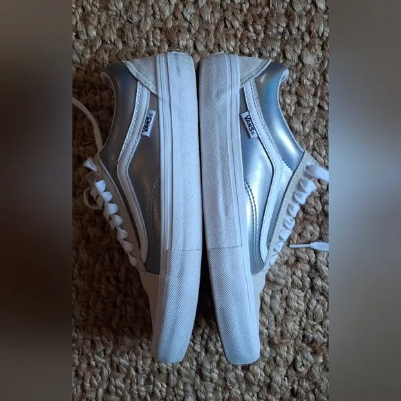 Vans Skate Old Skool Iridescent Silver &amp; True White Skate Shoes sz 7