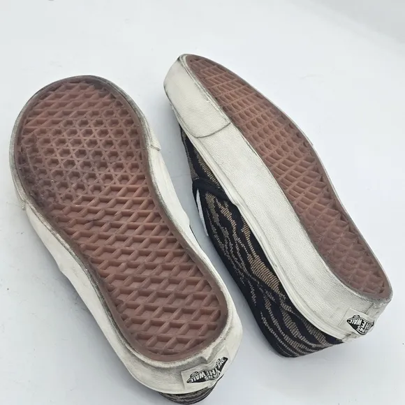Vans Slip-on SF Woven Tiger/Black Sneakers Size 7 Women's