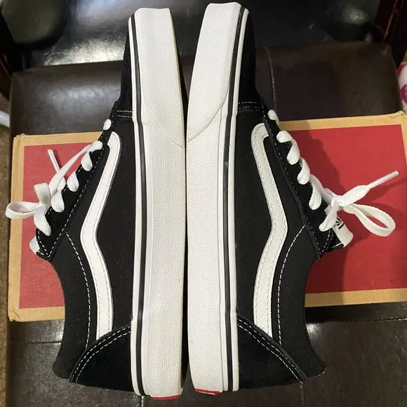 Vans Ward Unisex Skate Shoes Black/white Suede Size 5 M/ 6.5 W