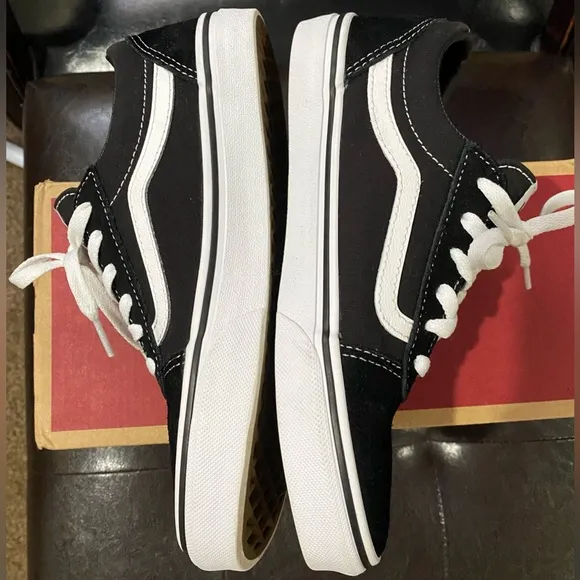 Vans Ward Unisex Skate Shoes Black/white Suede Size 5 M/ 6.5 W