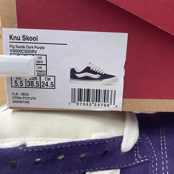 Vans WMNS Purple and White Knu SkoolPig Suede Dark PurpleVN000CS0DRV Sneakers