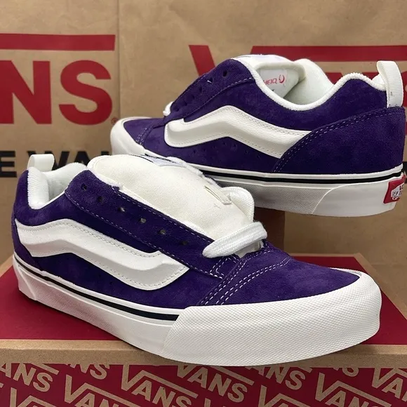 Vans WMNS Purple and White Knu SkoolPig Suede Dark PurpleVN000CS0DRV Sneakers