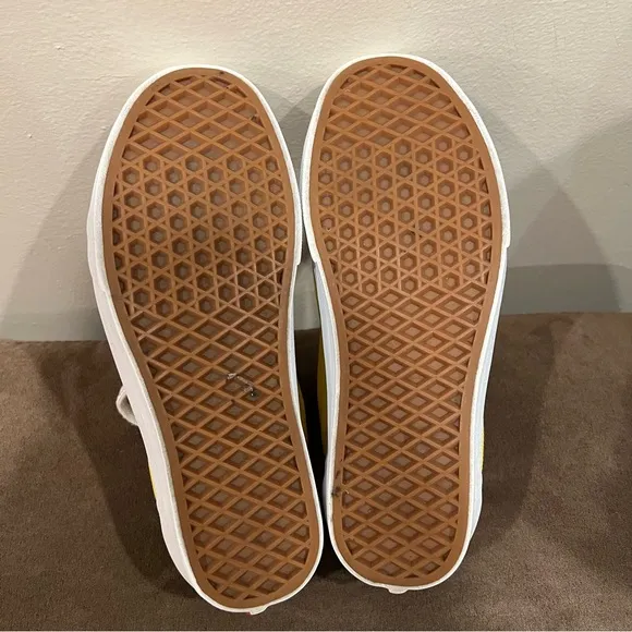 Vans X Peanuts &quot;Good Grief &quot; Charlie Brown Skate Shoes Women 7.5- Men 6