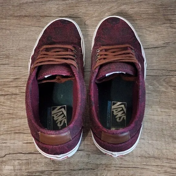 Vans Chukka Low Men's Skate Shoes Size 8.5 Red