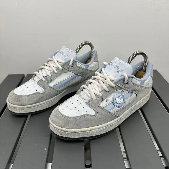 Vintage Hello Kitty Sanrio Skate Shoes Women's 7.5 2004 Gray Blue Flawed