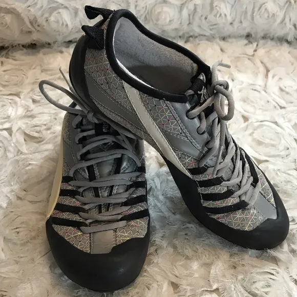 Vintage Puma Espera Climbing Shoes