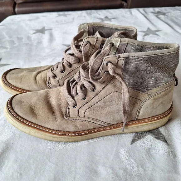 Vintage Puma High Top Casual Sneakers Mens Size 10 Style # 352246 01