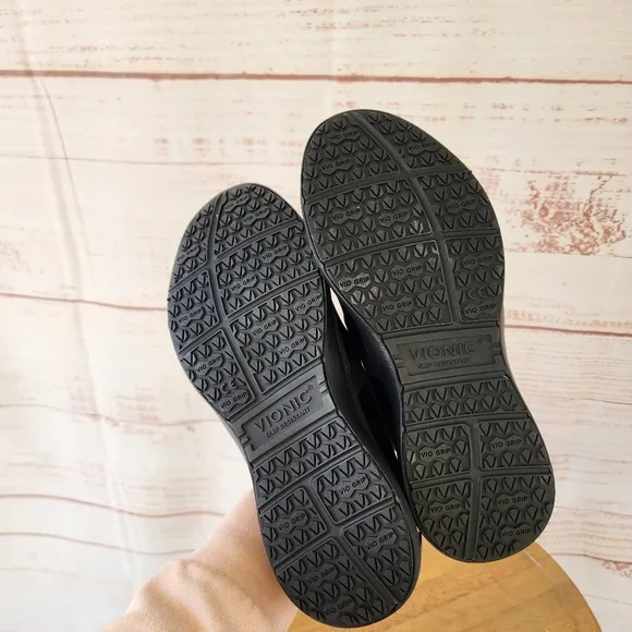 Vionic Fiona Pro Slip On Slip Resistant Shoes Size 10