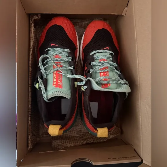 Women Nike Wildhorse 7 Trail Running Shoes size 9