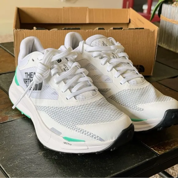 Women’s VECTIV Enduris 3 Trail Run Shoes - White &amp; Vivid Seafoam Teal - Sz 9.5