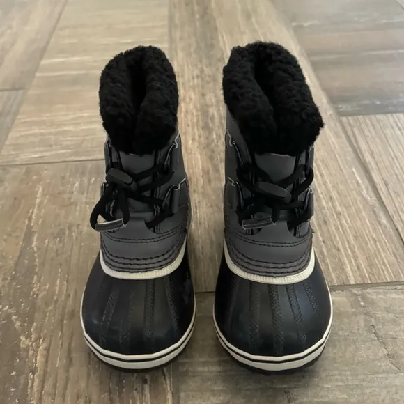 YOOT PAC TP Children’s Waterproof Boots size 8