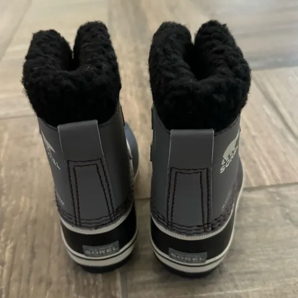 YOOT PAC TP Children’s Waterproof Boots size 8