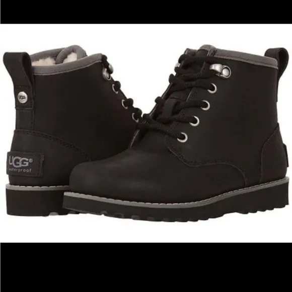 Youth UGG Maple II Black Boots Leather Waterproof Lace Up fleece Sherpa size 6