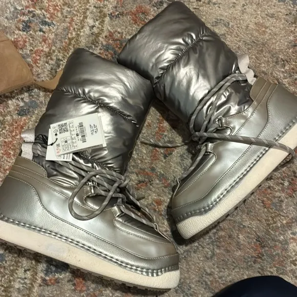 Zara NWT water repellent ski collection boots