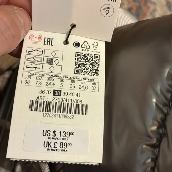 Zara NWT water repellent ski collection boots