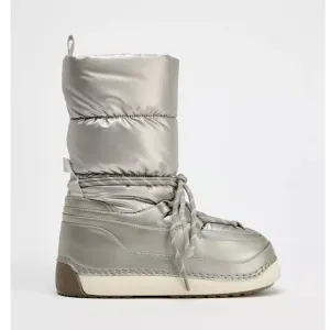 Zara NWT water repellent ski collection boots